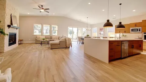 Living - 20243 Ventana Hills Dr, Clovis, CA 93619 photo 3 of 7