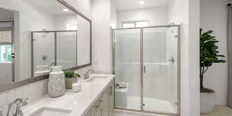 Bath - 32534 Brunello Way, Temecula, CA 92591 photo 1 of 3
