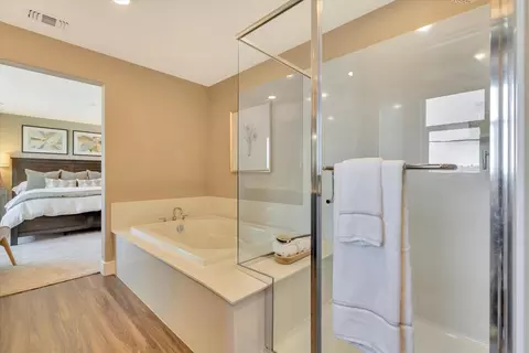 Bath - 1235 Leonhardt Loop, Lincoln, CA 95648 photo 1 of 1