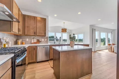 Kitchen - 14 Mazzolla Ct, Delaware, OH 43015 photo 1 of 3