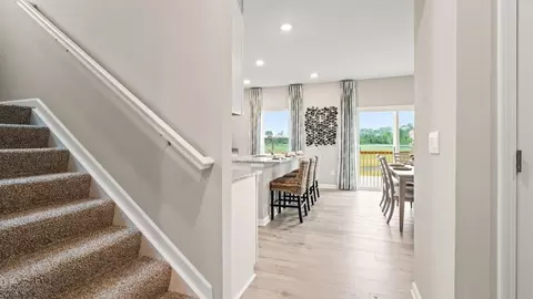Entry Way - 1944 Willoughby Ave, Springfield, OH 45503 photo 1 of 10