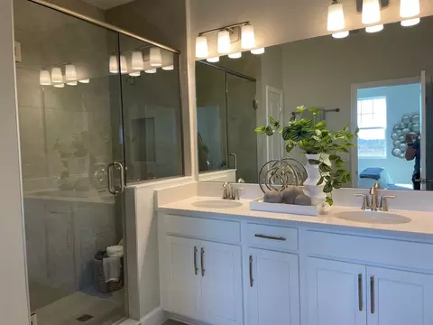 Bath - 5328 Teirgarten St, Saint Cloud, FL 34771 photo 1 of 1