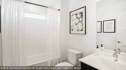 Bath - 4625 Vernal Loop, Conroe, TX 77303 photo 4 of 5