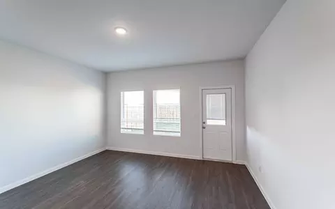 Living - 508 Estuary Dr, Maxwell, TX 78656 photo 2 of 3