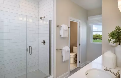 Bath - 4128 John Shields Pkwy, Dublin, OH 43017 photo 2 of 3