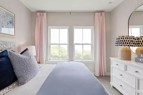 Bedroom - 20 Tee Pl, Neptune, NJ 07753 photo 8 of 10