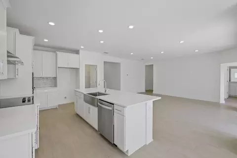 Kitchen - 96148 Pirates Bluff Rd, Yulee, FL 32097 photo 6 of 7