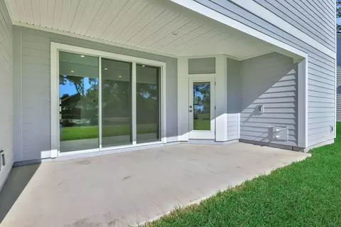 Exterior - 96148 Pirates Bluff Rd, Yulee, FL 32097 photo 5 of 6