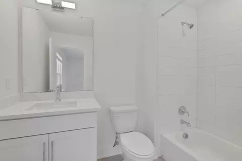 Bath - 96148 Pirates Bluff Rd, Yulee, FL 32097 photo 8 of 9