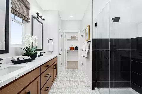 Bath - 3801 Banner Dr, Lincoln, CA 95648 photo 1 of 3