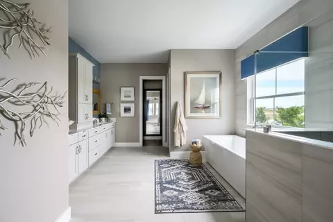 Bath - 10740 Spring Sapling Cir, Parrish, FL 34219 photo 1 of 2
