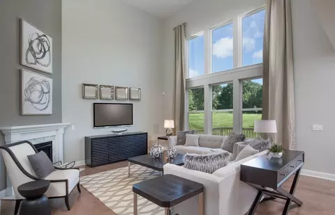 Living - 2538 Nelson Ln, Delaware, OH 43015 photo 2 of 3