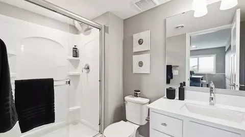 Bath - 6601 Tamarack Ln, Corcoran, MN 55340 photo 4 of 5