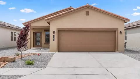 4 El Nido Ct, Los Lunas, NM 87031