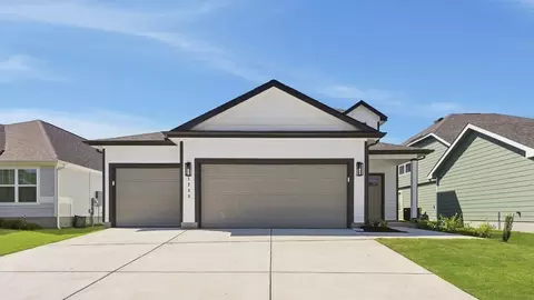 1233 Sweden, Seguin, TX 78155