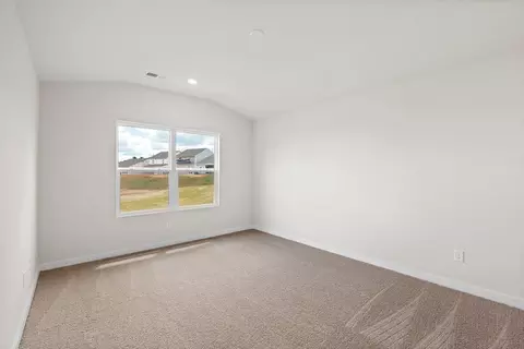 Bedroom - 1012 Mossy Oak Dr, Moore, SC 29369 photo 1 of 8