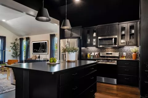 Kitchen - 16140 Tall Grass Dr, Moore, OK 73170 photo 1 of 5