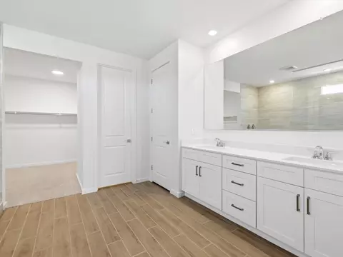 Bath - 1078 W Haynes Way, Apache Junction, AZ 85120 photo 3 of 7