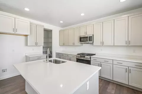 Kitchen - 6417 N Vernon Dr, Eagle Mountain, UT 84005 photo 1 of 5