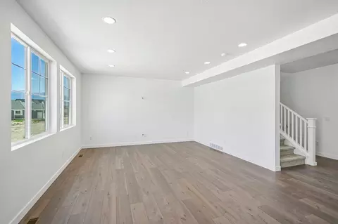 Living - 6417 N Vernon Dr, Eagle Mountain, UT 84005 photo 2 of 4