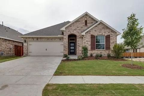 2005 Calumet Dr, Aubrey, TX 76227