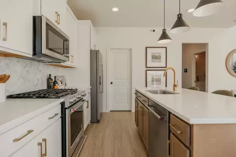 Kitchen - 3710 N Eagle Meadows Dr, Eagle Mountain, UT 84005 photo 2 of 2