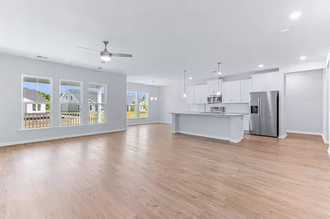 Living - 1 Lanier Ct, Pooler, GA 31322 photo 3 of 5