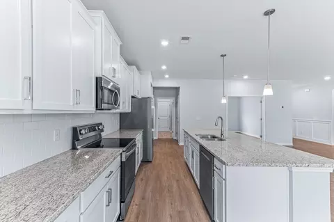 Kitchen - 1 Lanier Ct, Pooler, GA 31322 photo 2 of 7