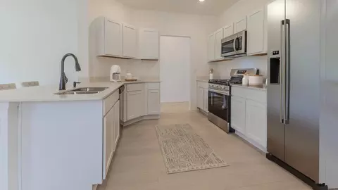 Kitchen - 1303 Manor Oaks Blvd, Searcy, AR 72143 photo 1 of 4