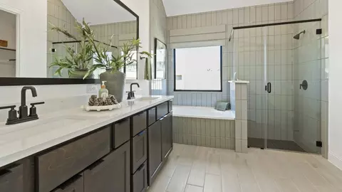 Bath - 206 Painters Ridge Ct, Willis, TX 77318 photo 1 of 10