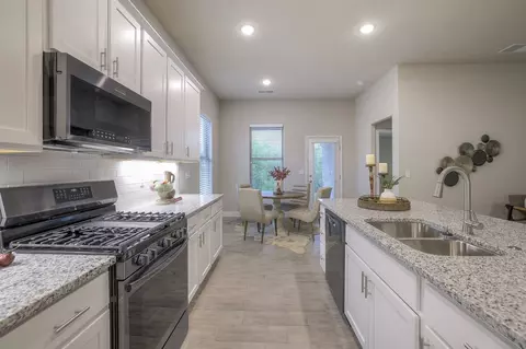 Kitchen - 26309 W 84th Ter, Lenexa, KS 66227 photo 1 of 8