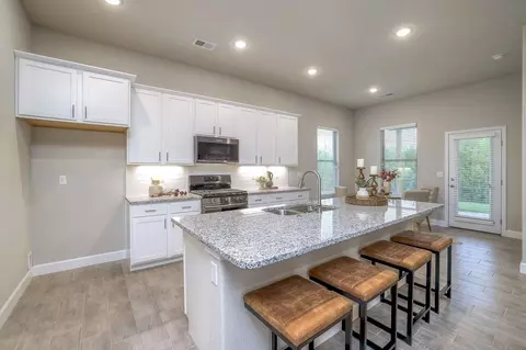 Kitchen - 26309 W 84th Ter, Lenexa, KS 66227 photo 8 of 8