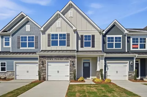 131 Viburnum Rd, Waxhaw, NC 28173