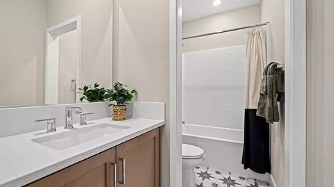 Bath - 604 Sonia, Irvine, CA 92618 photo 4 of 6