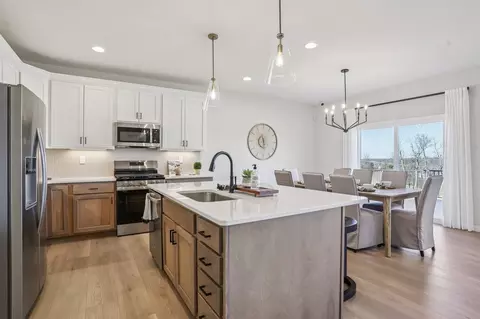 Kitchen - 29519 Walnut Hollow Dr, Wright City, MO 63390 photo 4 of 6
