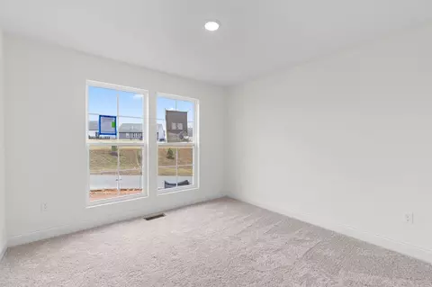 Bedroom - 29519 Walnut Hollow Dr, Wright City, MO 63390 photo 6 of 13