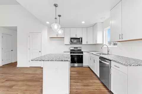 Kitchen - 29519 Walnut Hollow Dr, Wright City, MO 63390 photo 1 of 6