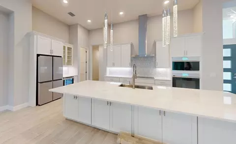 Kitchen - 18477 Foxtail Loop, Venice, FL 34293 photo 5 of 5