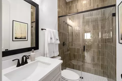 Bath - 17717 Coronation St, Conroe, TX 77302 photo 1 of 3