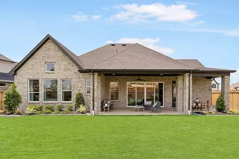 Exterior - 17717 Coronation St, Conroe, TX 77302 photo 8 of 12