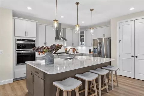 Kitchen - 125 Sterling Drive Lake St Louis Mo 63367, Lake St. Louis, MO 63367 photo 5 of 7