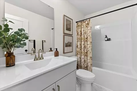 Bath - 125 Sterling Drive Lake St Louis Mo 63367, Lake St. Louis, MO 63367 photo 8 of 12