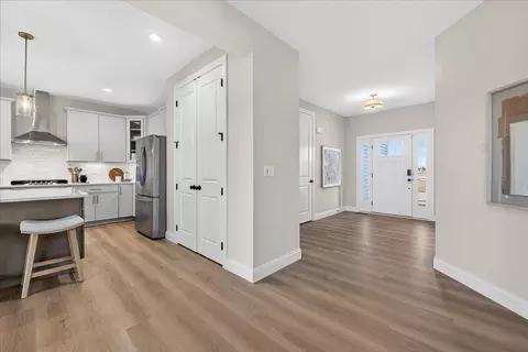 Entry Way - 125 Sterling Drive Lake St Louis Mo 63367, Lake St. Louis, MO 63367 photo 5 of 15