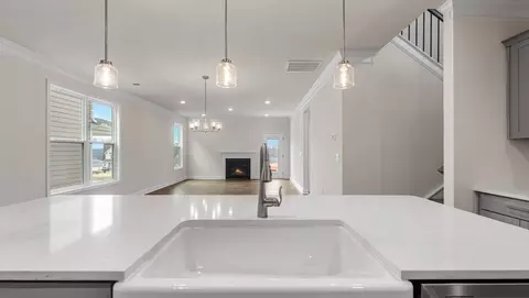 Kitchen - 1001 Gresham Pl, Woodruff, SC 29388 photo 3 of 12