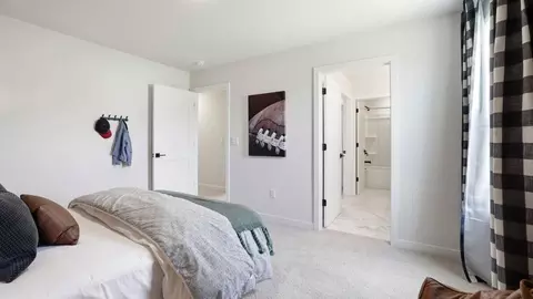 Bedroom - 1001 Gresham Pl, Woodruff, SC 29388 photo 13 of 22