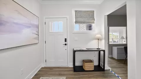 Entry Way - 1001 Gresham Pl, Woodruff, SC 29388 photo 9 of 13