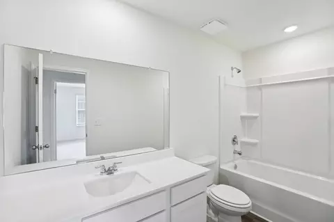 Bath - 125 Long Dr, Bethlehem, GA 30620 photo 1 of 1