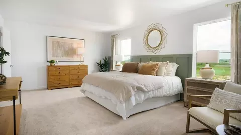 Bedroom - 3914 E Wilsons Valley Blvd, Brookline, MO 65619 photo 3 of 14