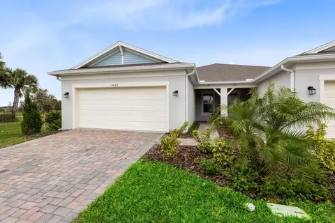Exterior - 4910 Twin Lakes Blvd, Saint Cloud, FL 34772 photo 1 of 15