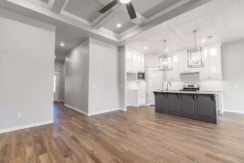 Entry Way - 2800 Heather Hvn, Moore, OK 73160 photo 2 of 5